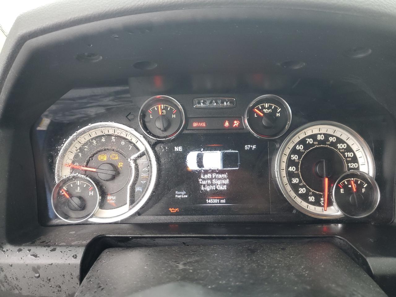 3C6RR7LT5HG735499 2017 Ram 1500 Slt