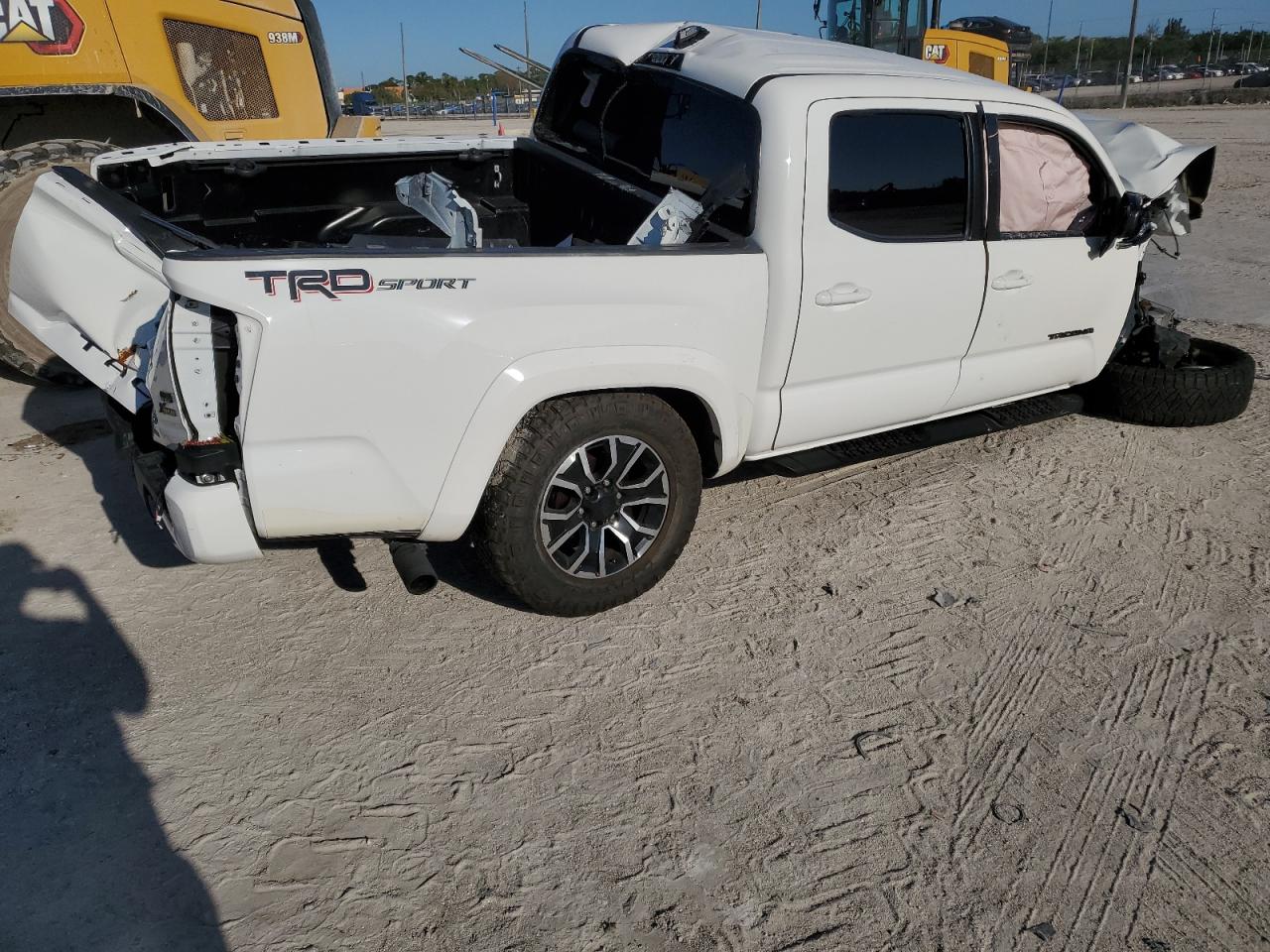 3TMAZ5CN4PM207979 2023 Toyota Tacoma Double Cab