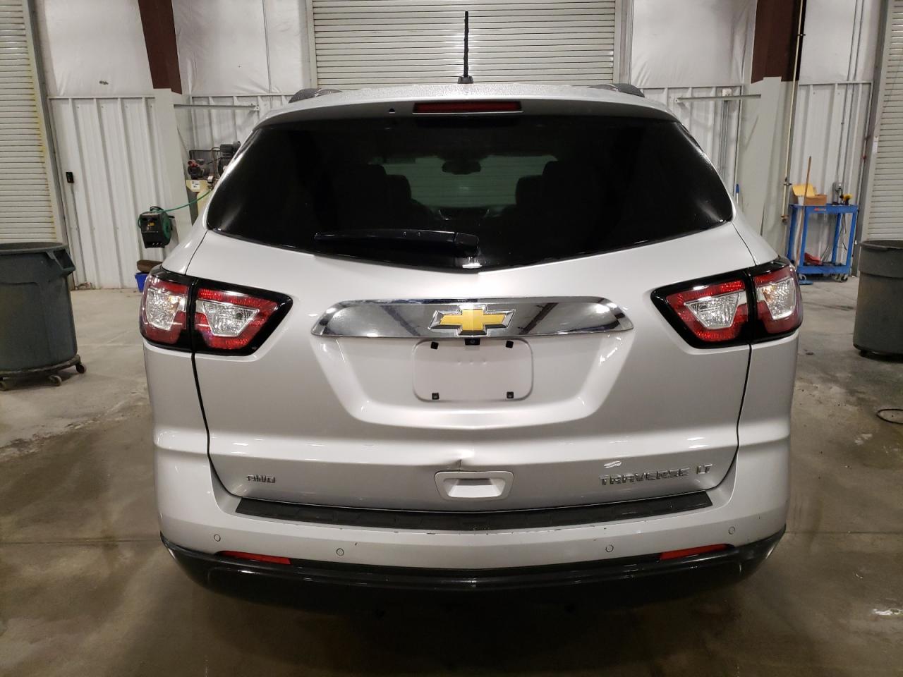 1GNKVHKD7EJ370413 2014 Chevrolet Traverse Lt