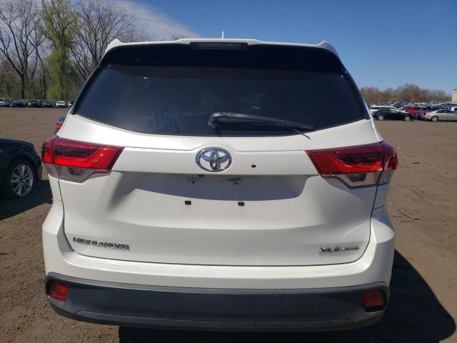 2018 Toyota Highlander Se VIN: 5TDJZRFHXJS524833 Lot: 52334124