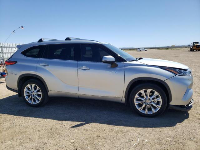 5TDXBRCH9MS026212 Toyota Highlander  4