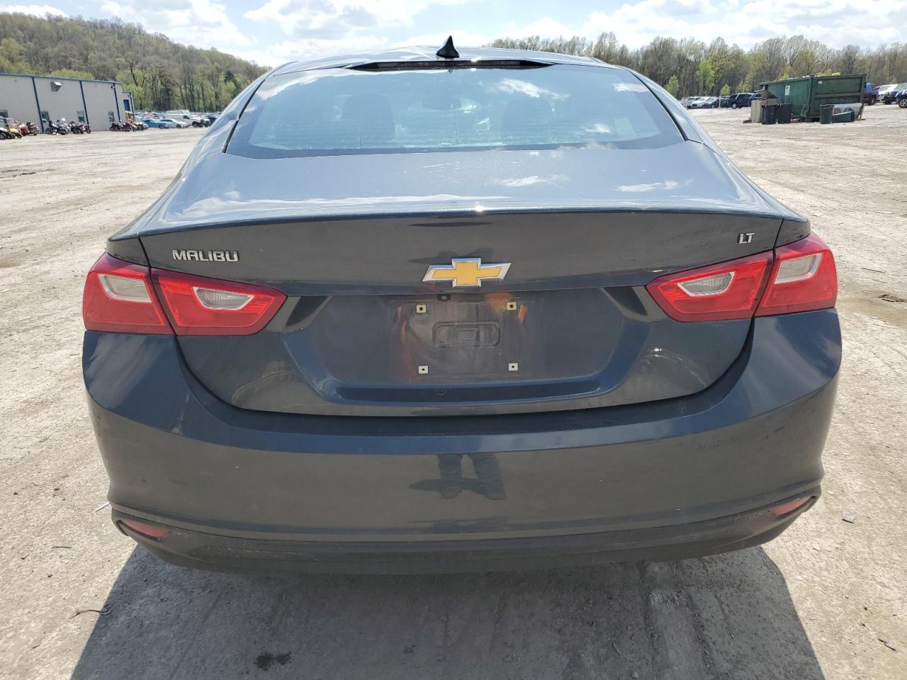 1G1ZD5ST1JF255473 2018 Chevrolet Malibu Lt