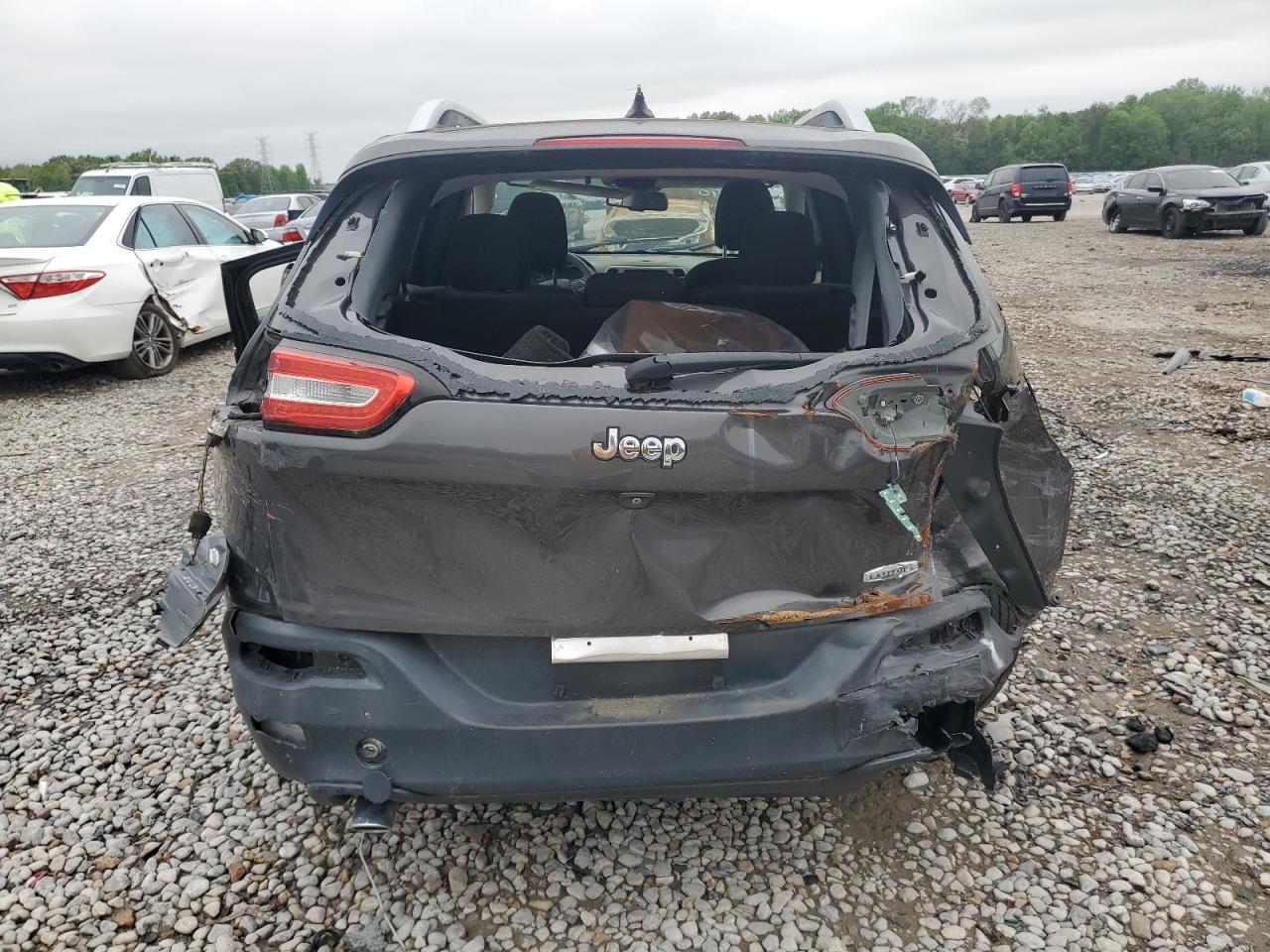 1C4PJLCS5EW222144 2014 Jeep Cherokee Latitude