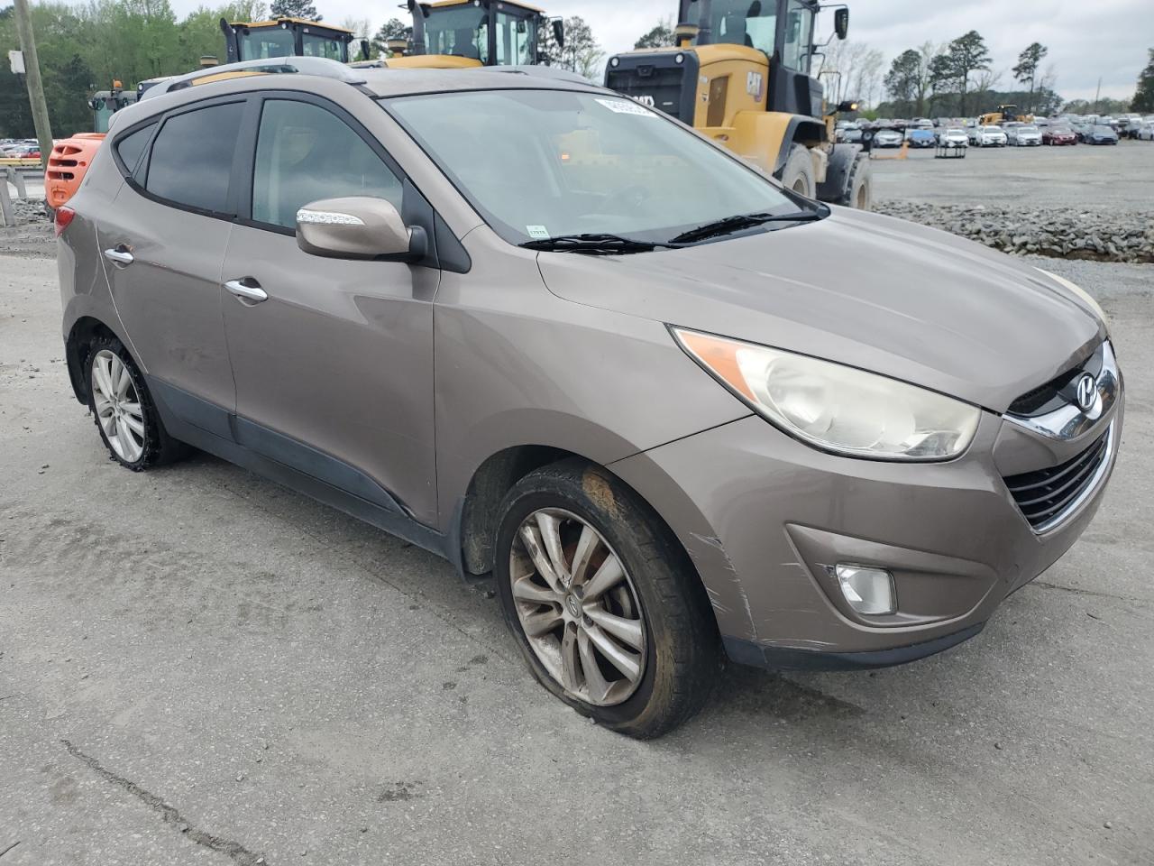 KM8JU3AC3BU297694 2011 Hyundai Tucson Gls