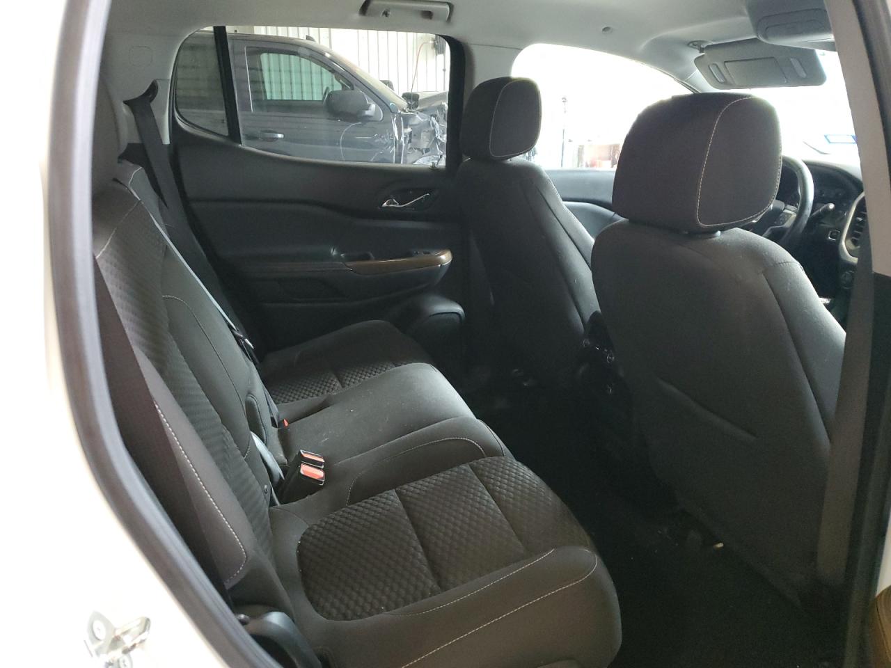 1GKKNKLA9HZ324618 2017 GMC Acadia Sle