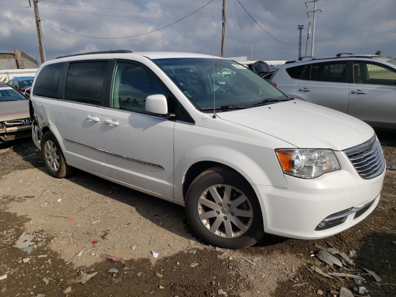 2C4RC1BG2GR127556 2016 Chrysler Town & Country Touring