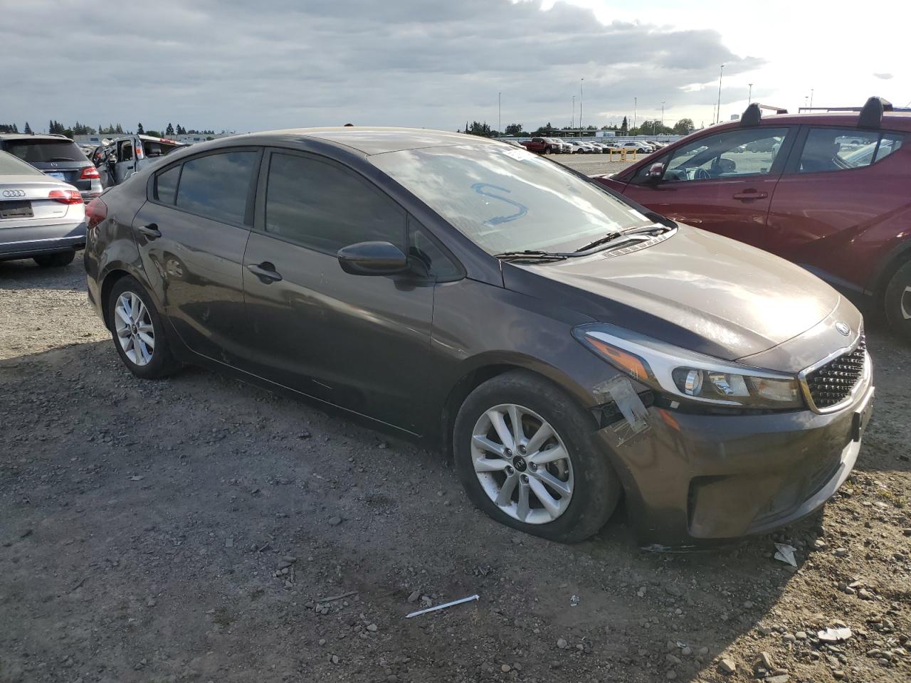 2017 Kia Forte Lx vin: 3KPFL4A7XHE144999