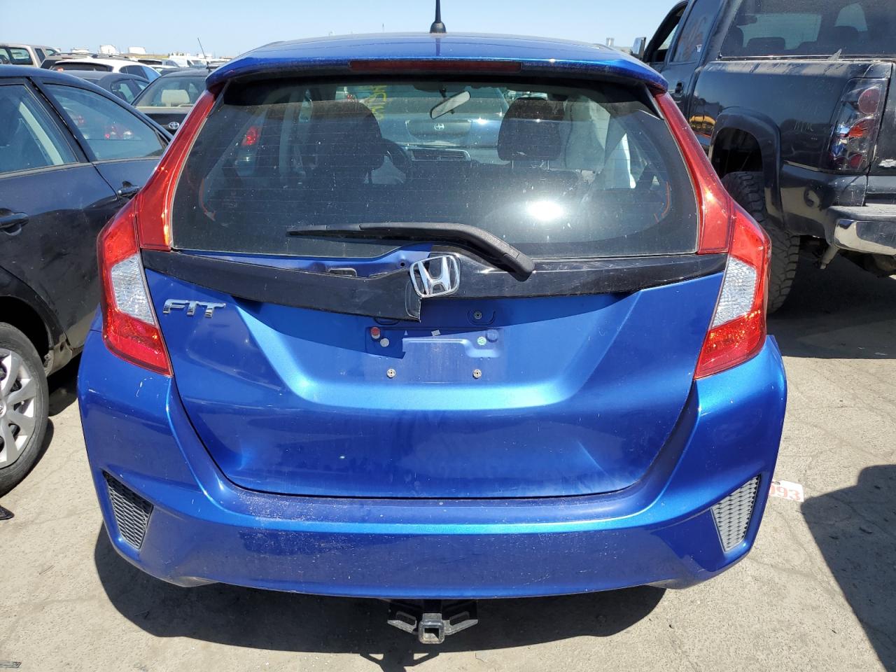 3HGGK5H52FM711695 2015 Honda Fit Lx