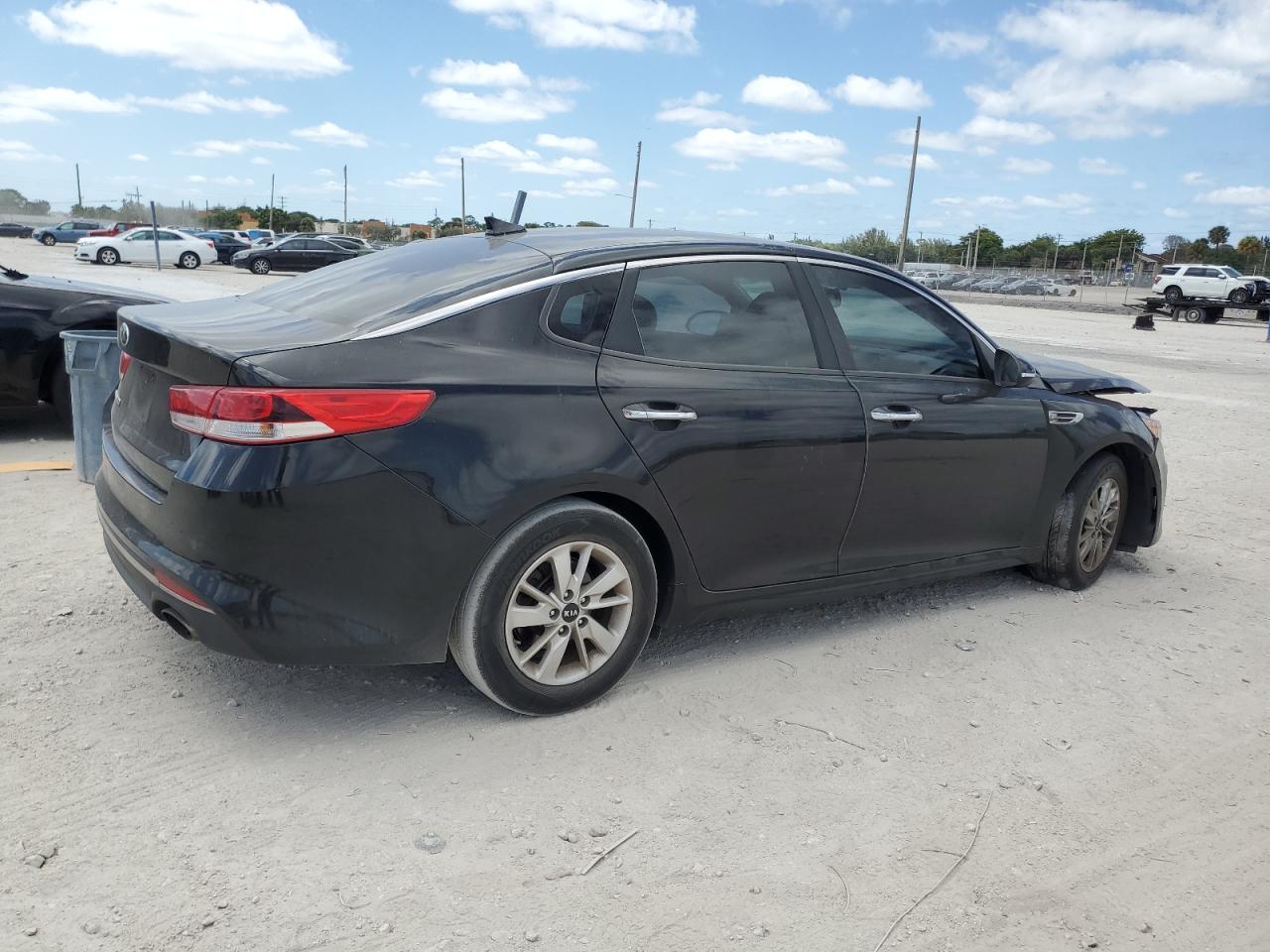 5XXGT4L37JG187904 2018 Kia Optima Lx