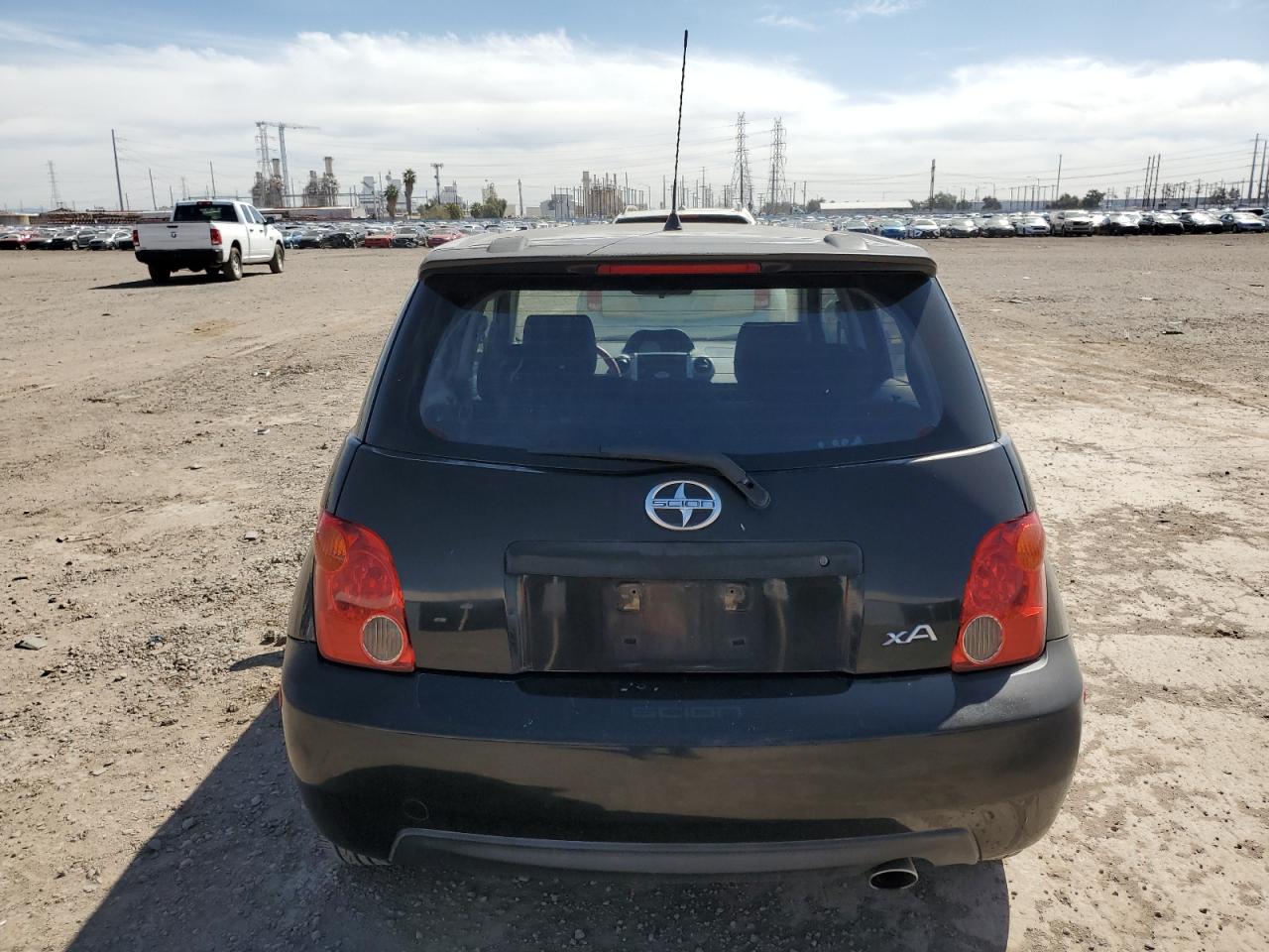 JTKKT624840057435 2004 Toyota Scion Xa