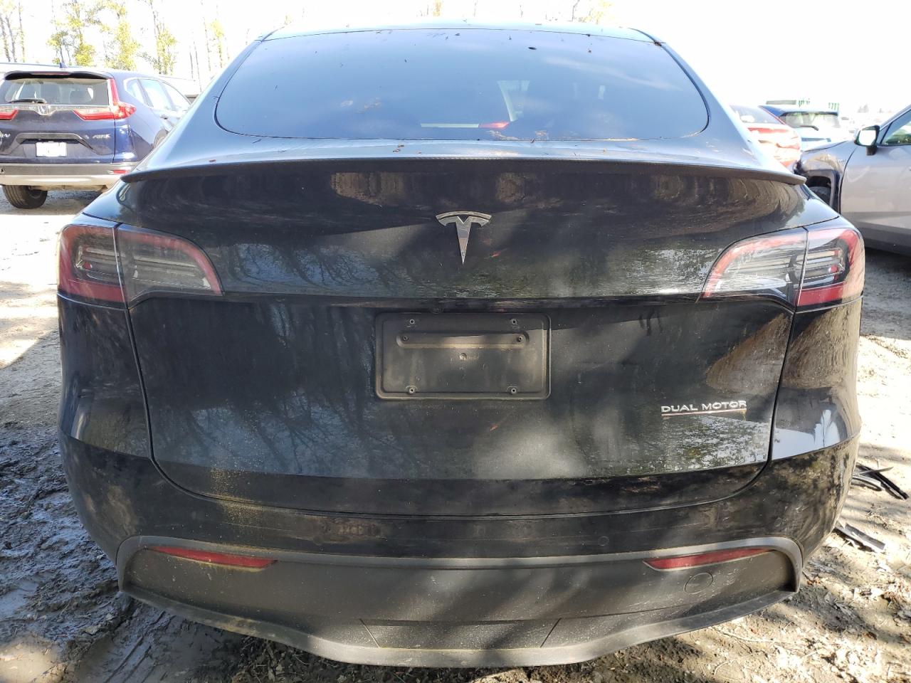 5YJYGDEFXMF245687 2021 Tesla Model Y