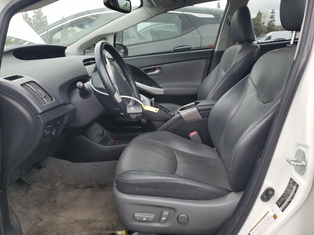 JTDKN3DU4F1884665 2015 Toyota Prius