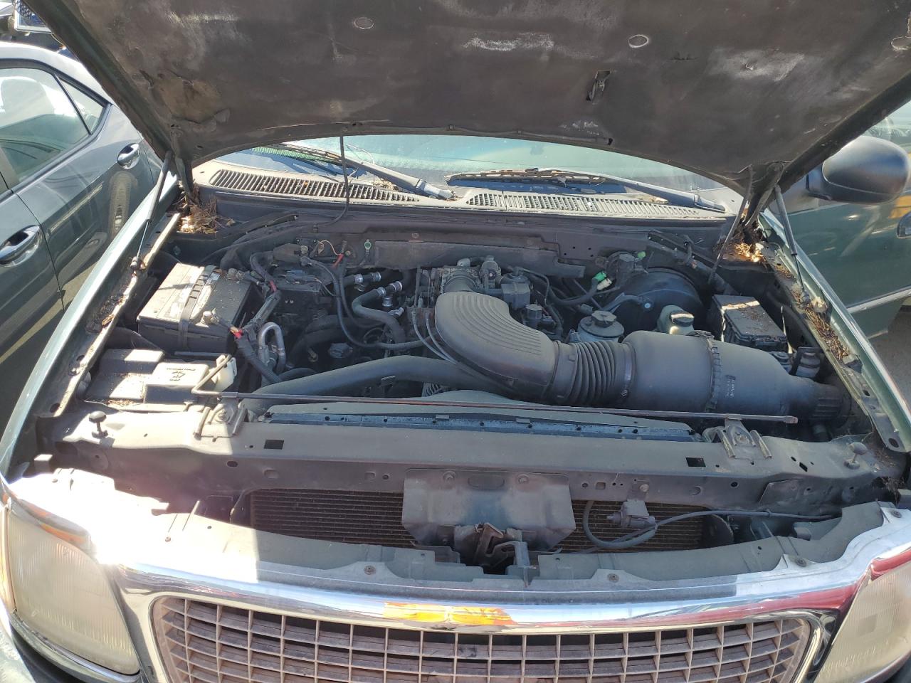 1FMRU15W51LA84407 2001 Ford Expedition Xlt