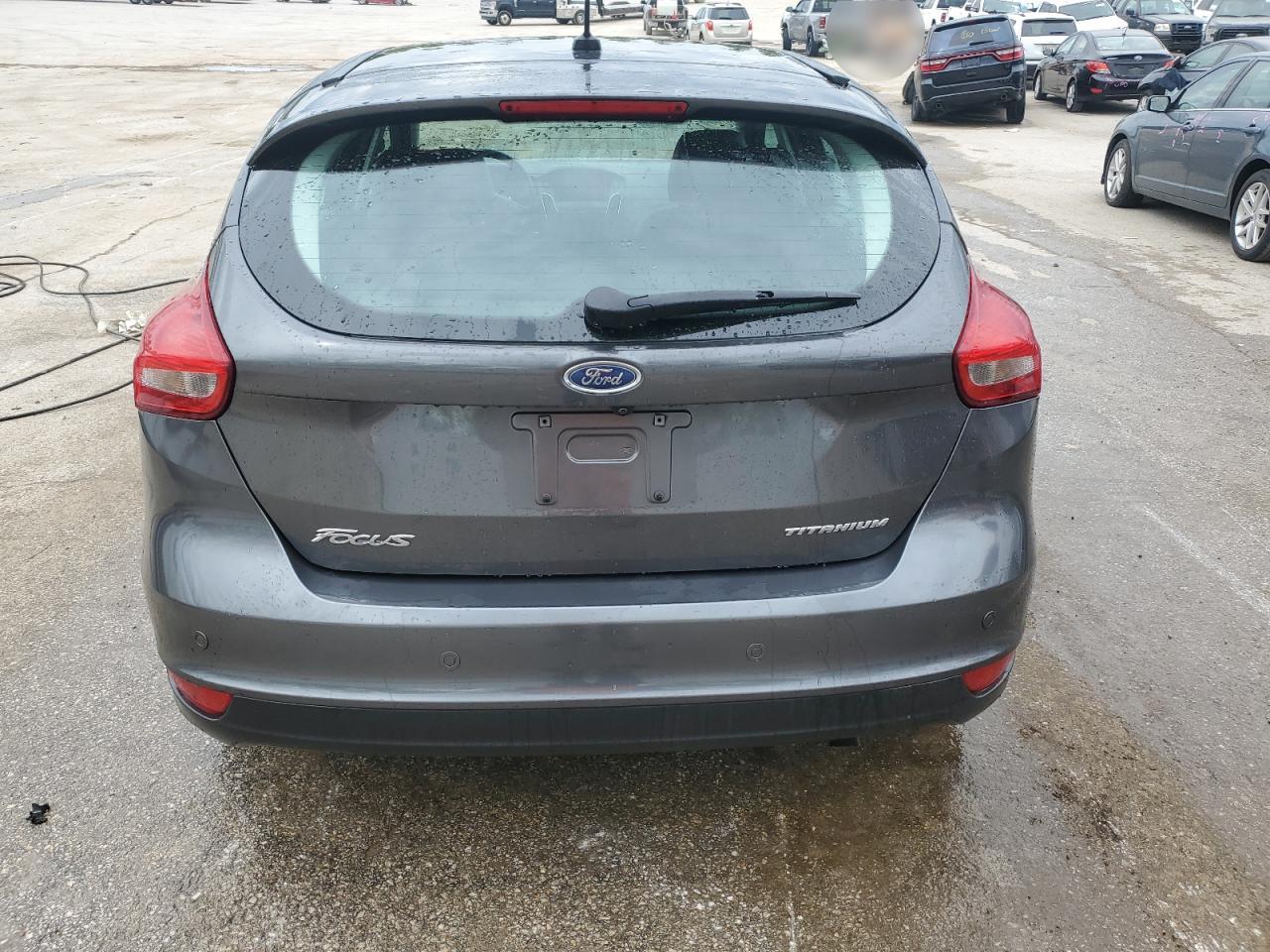 1FADP3N24JL232888 2018 Ford Focus Titanium