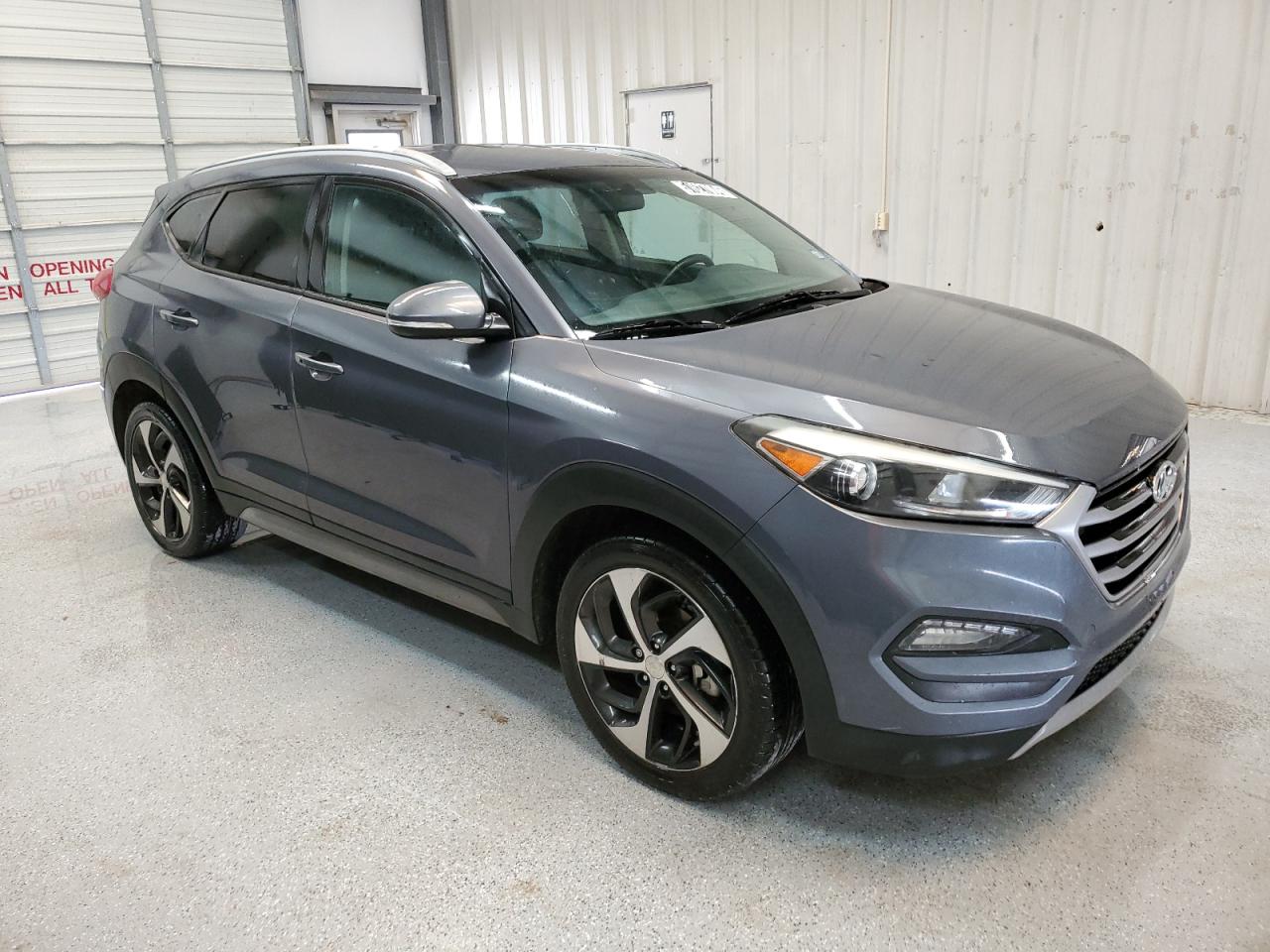 KM8J33AL7JU747350 2018 Hyundai Tucson Sport