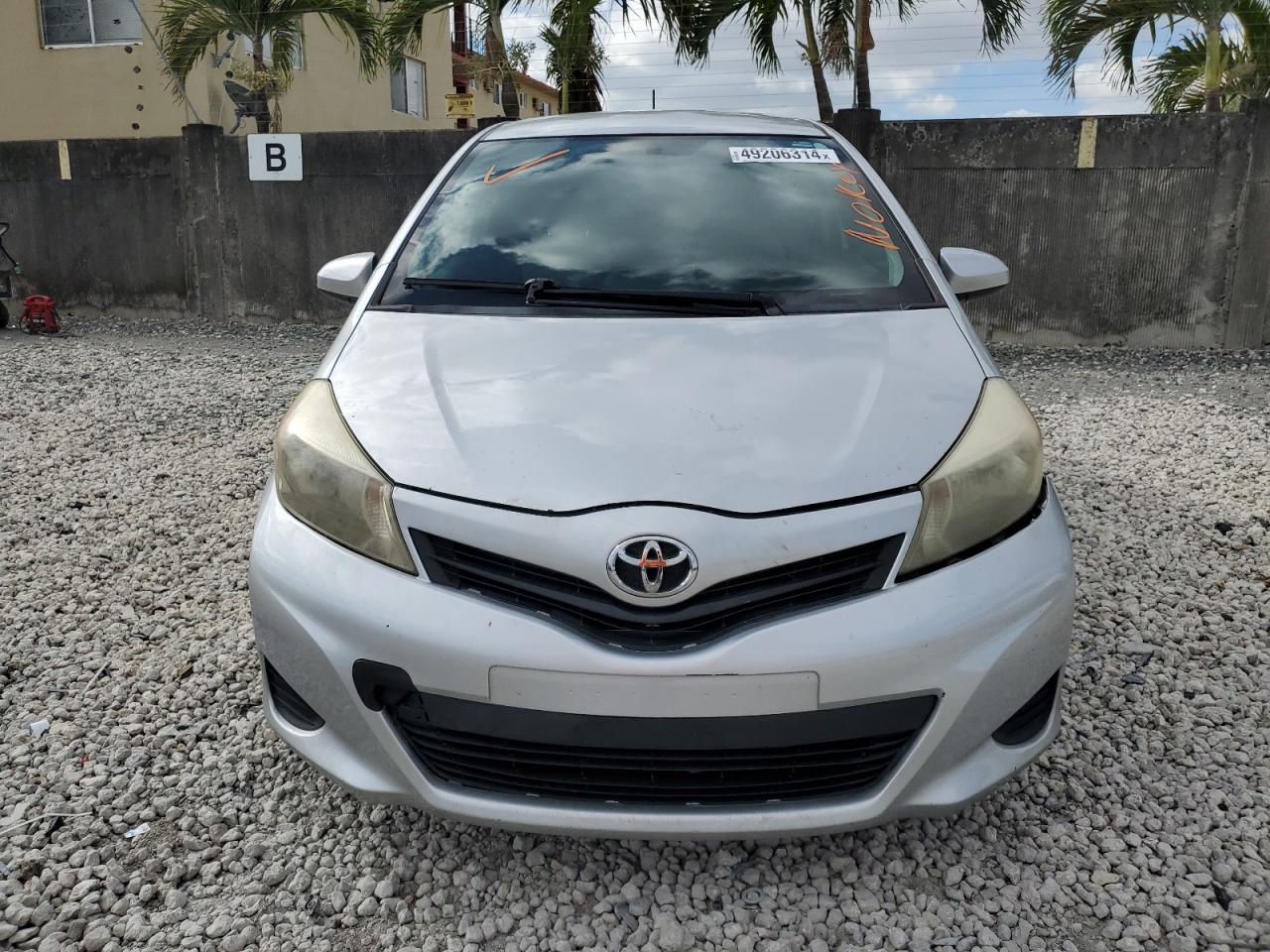 JTDJTUD35DD557119 2013 Toyota Yaris