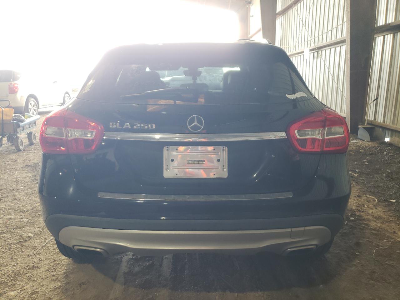 2015 Mercedes-Benz Gla 250 vin: WDCTG4EB3FJ127882