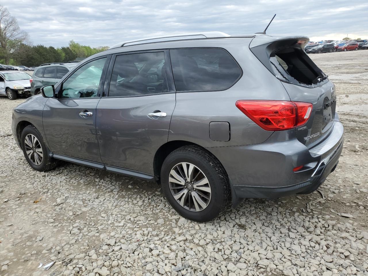 2017 Nissan Pathfinder S vin: 5N1DR2MM5HC658886