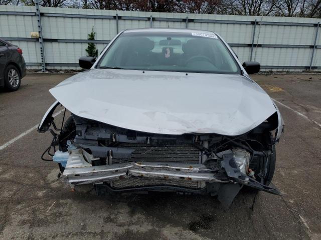 2012 Ford Fusion S VIN: 3FAHP0GA8CR105201 Lot: 49074304