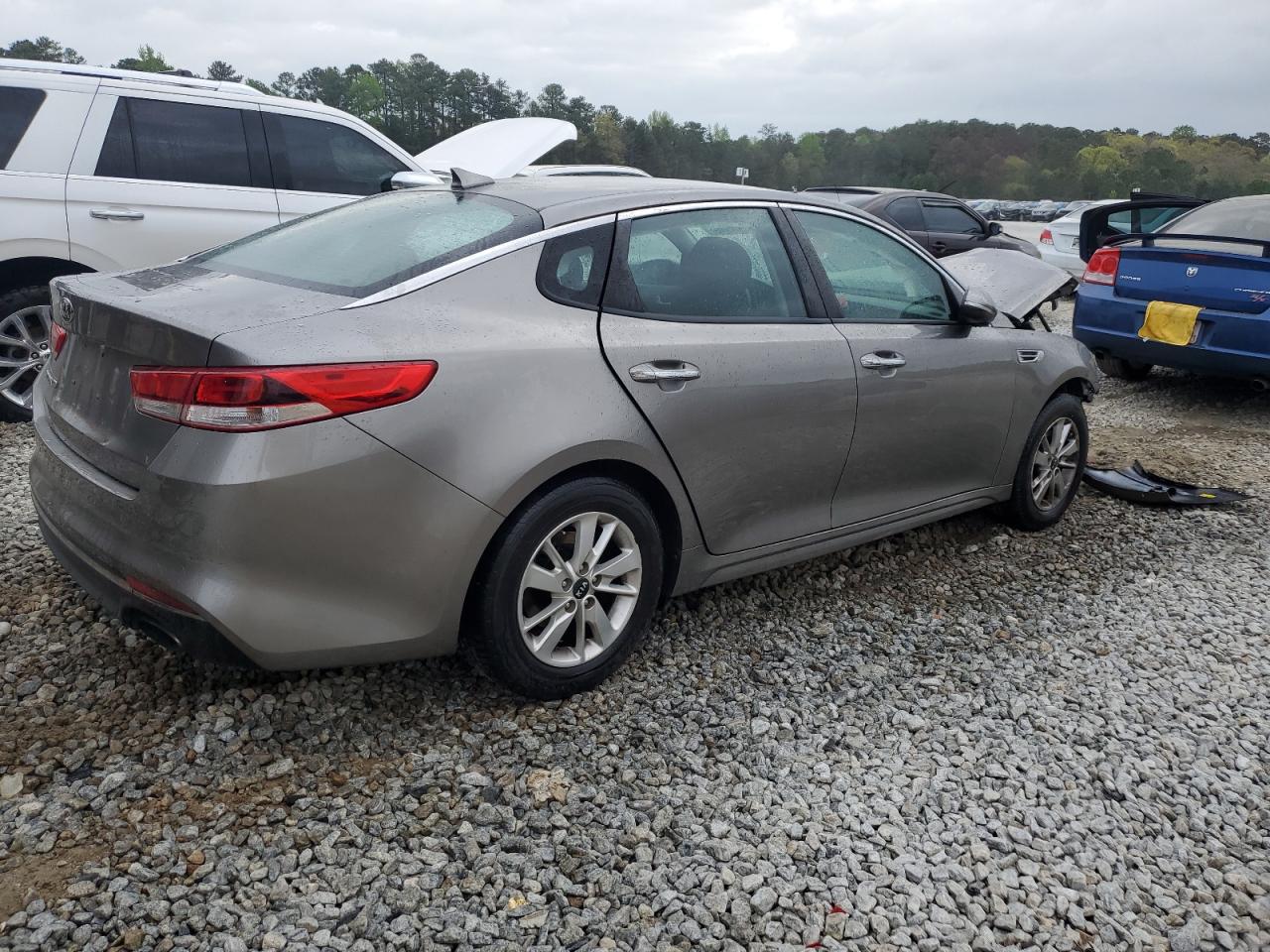 2018 Kia Optima Lx vin: 5XXGT4L33JG197376