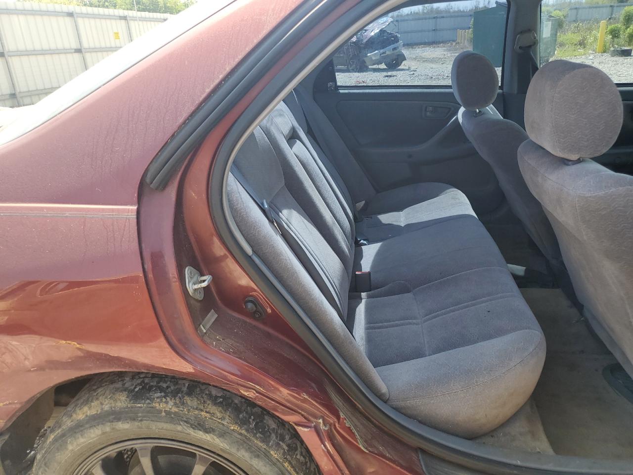 4T1BG22K8XU425706 1999 Toyota Camry Ce