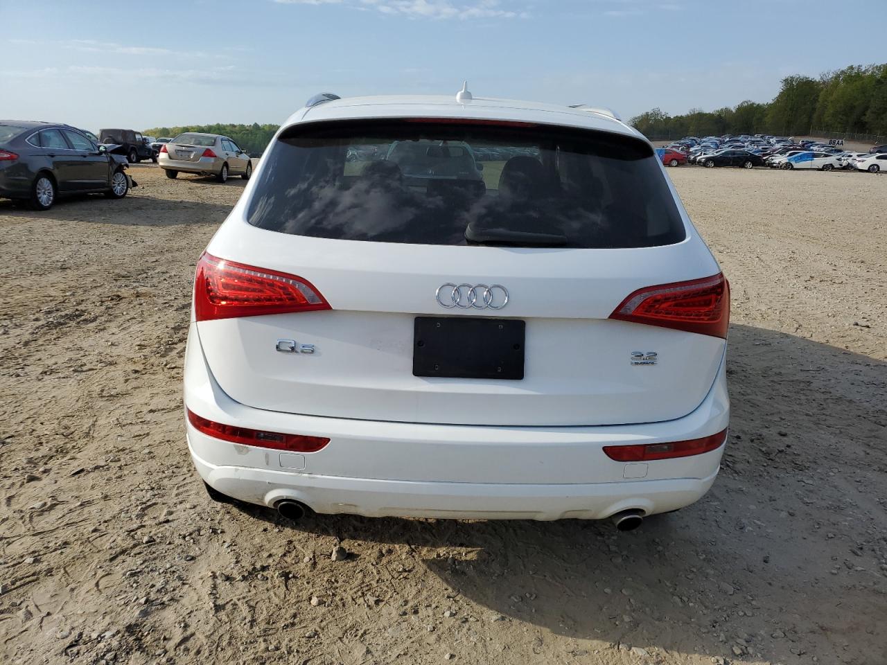 WA1CKAFP6AA082159 2010 Audi Q5 Premium