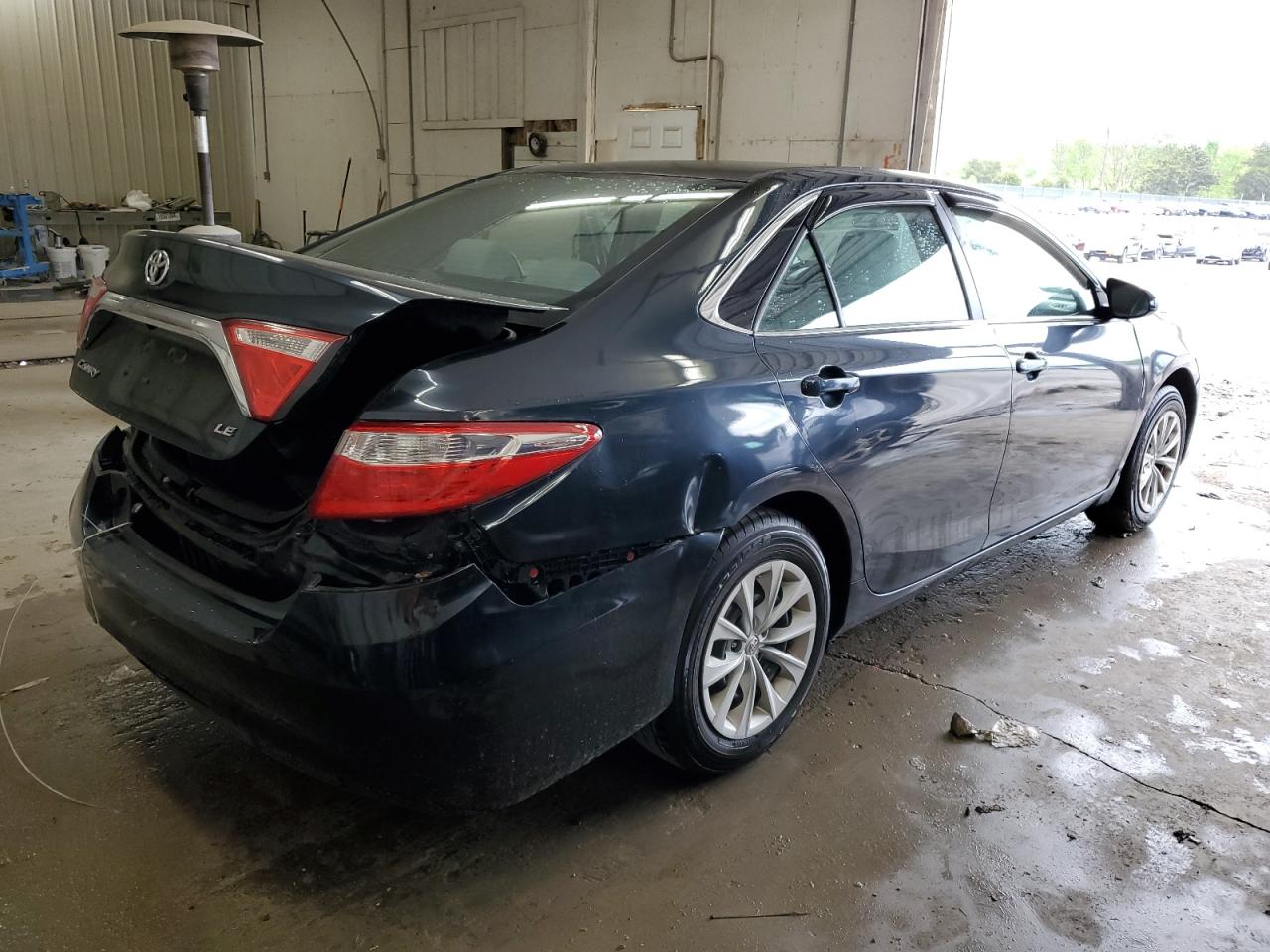 4T4BF1FK4FR464255 2015 Toyota Camry Le