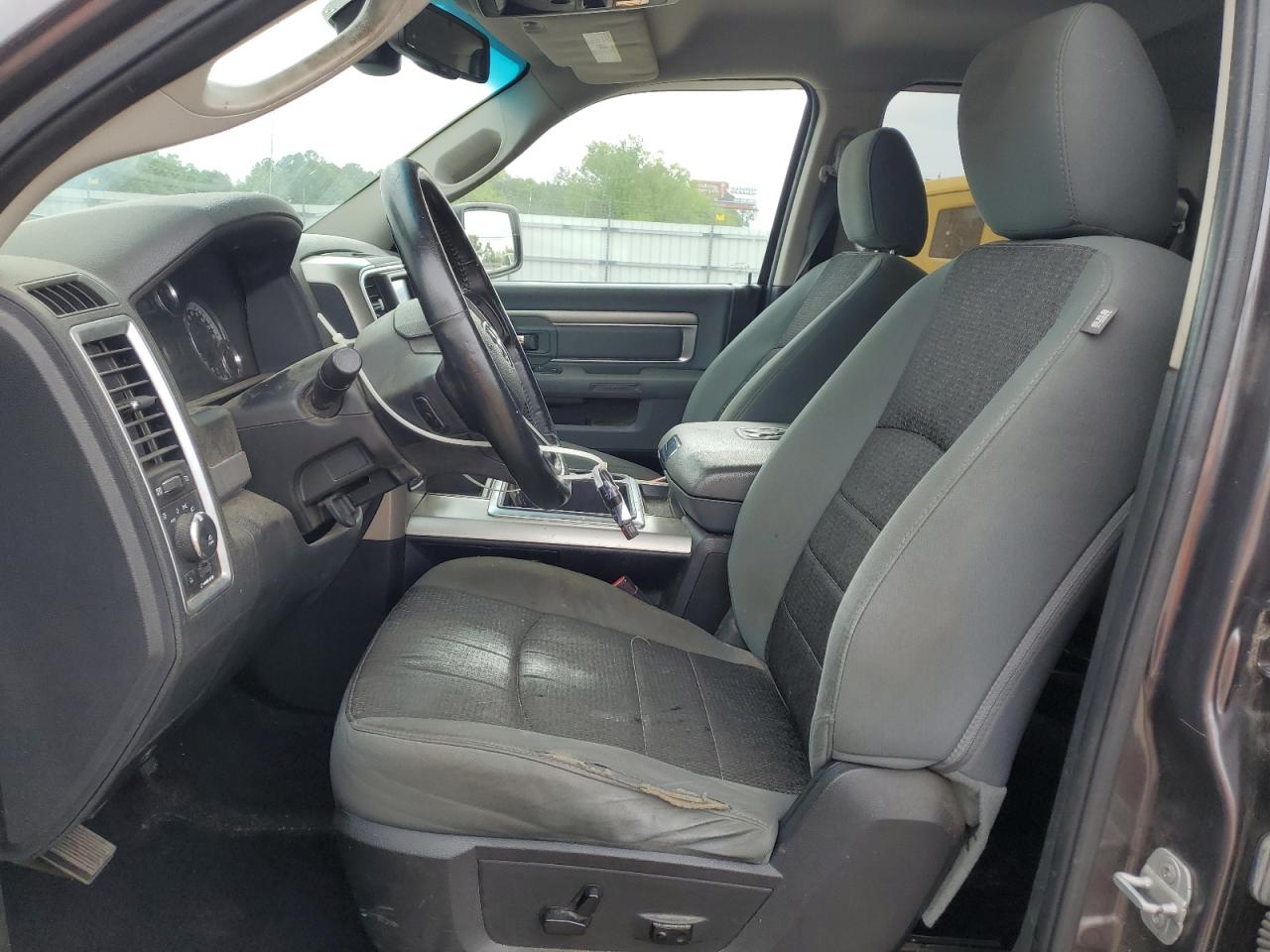 1C6RR7GT9ES362918 2014 Ram 1500 Slt