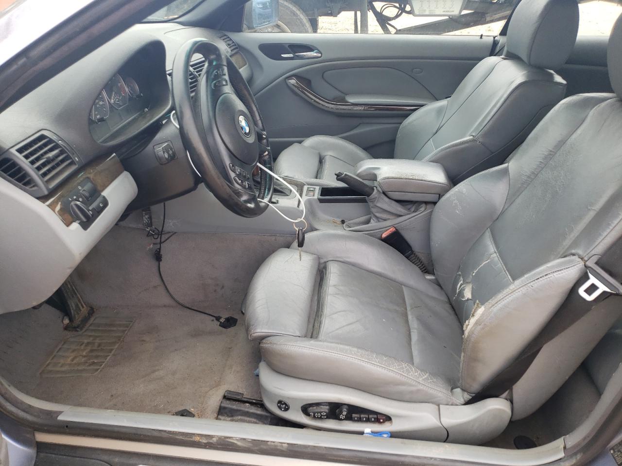 WBABS53481JU86113 2001 BMW 330 Ci