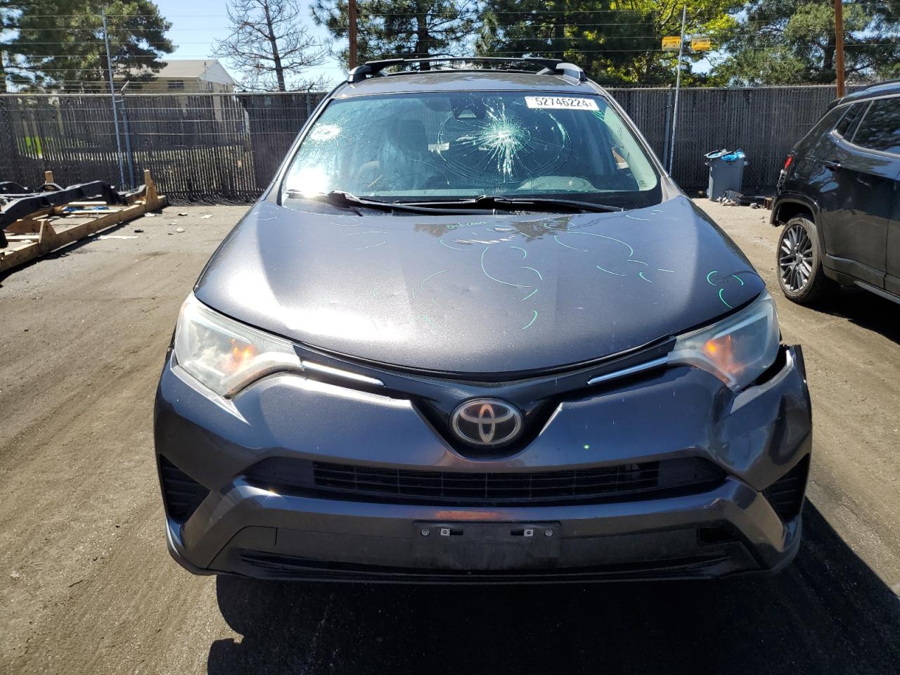 2017 Toyota Rav4 Le vin: JTMBFREV9HJ712027