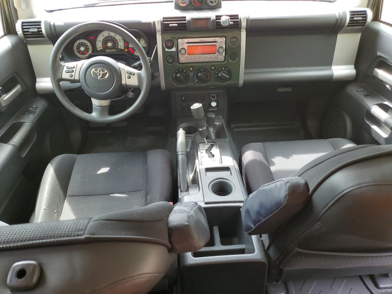 JTEBU4BF7EK186651 2014 Toyota Fj Cruiser