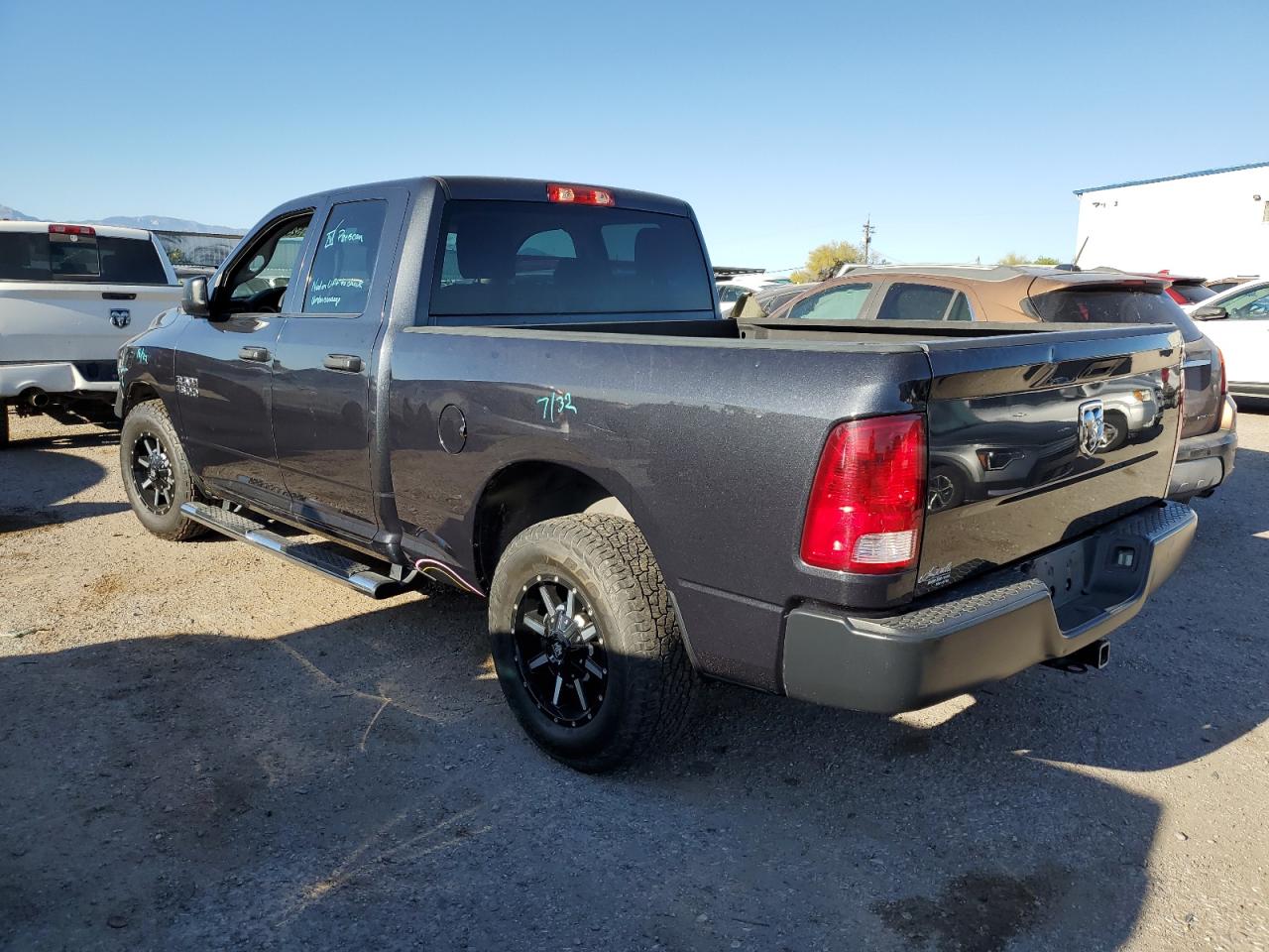 2018 Ram 1500 St vin: 1C6RR6FG0JS119488