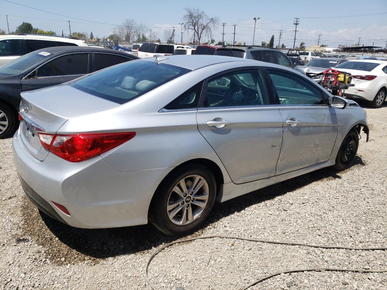 2014 Hyundai Sonata Gls vin: 5NPEB4AC5EH899075