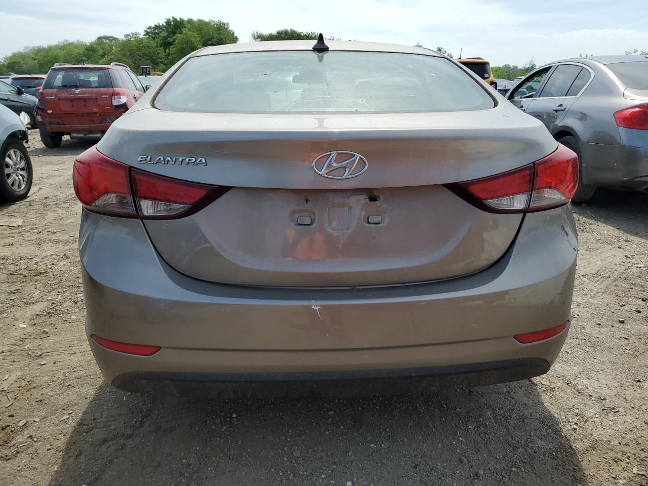 5NPDH4AE8EH487681 2014 Hyundai Elantra Se