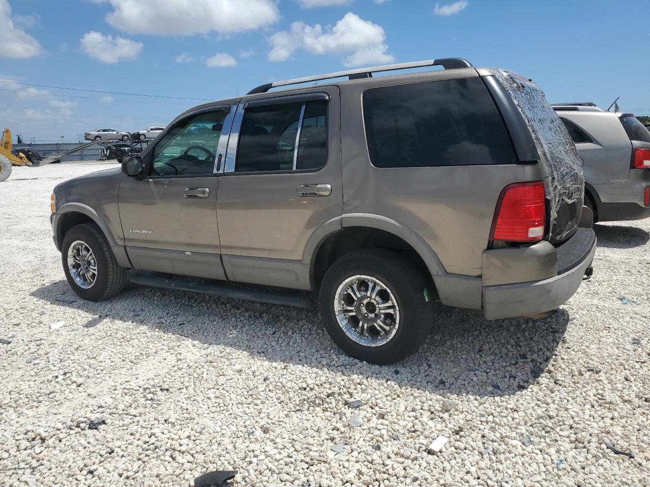 1FMZU73E02UA29159 2002 Ford Explorer Xlt