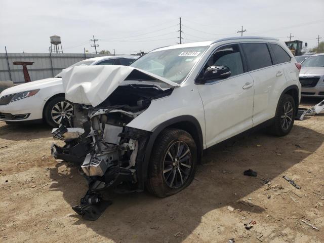 VIN 5TDJZRFH5KS628096 2019 Toyota Highlander, SE no.1