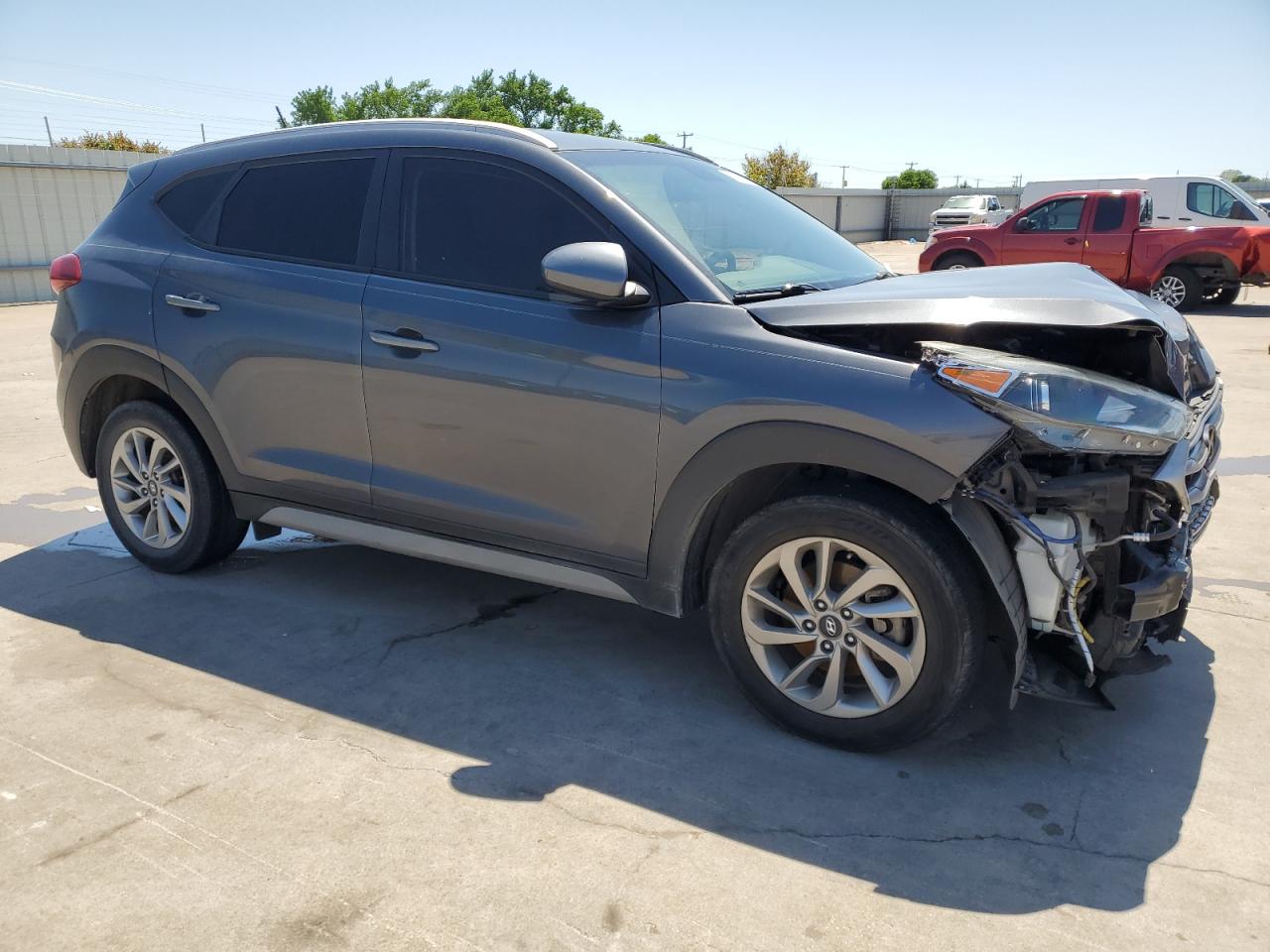 2017 Hyundai Tucson Limited vin: KM8J33A43HU575899