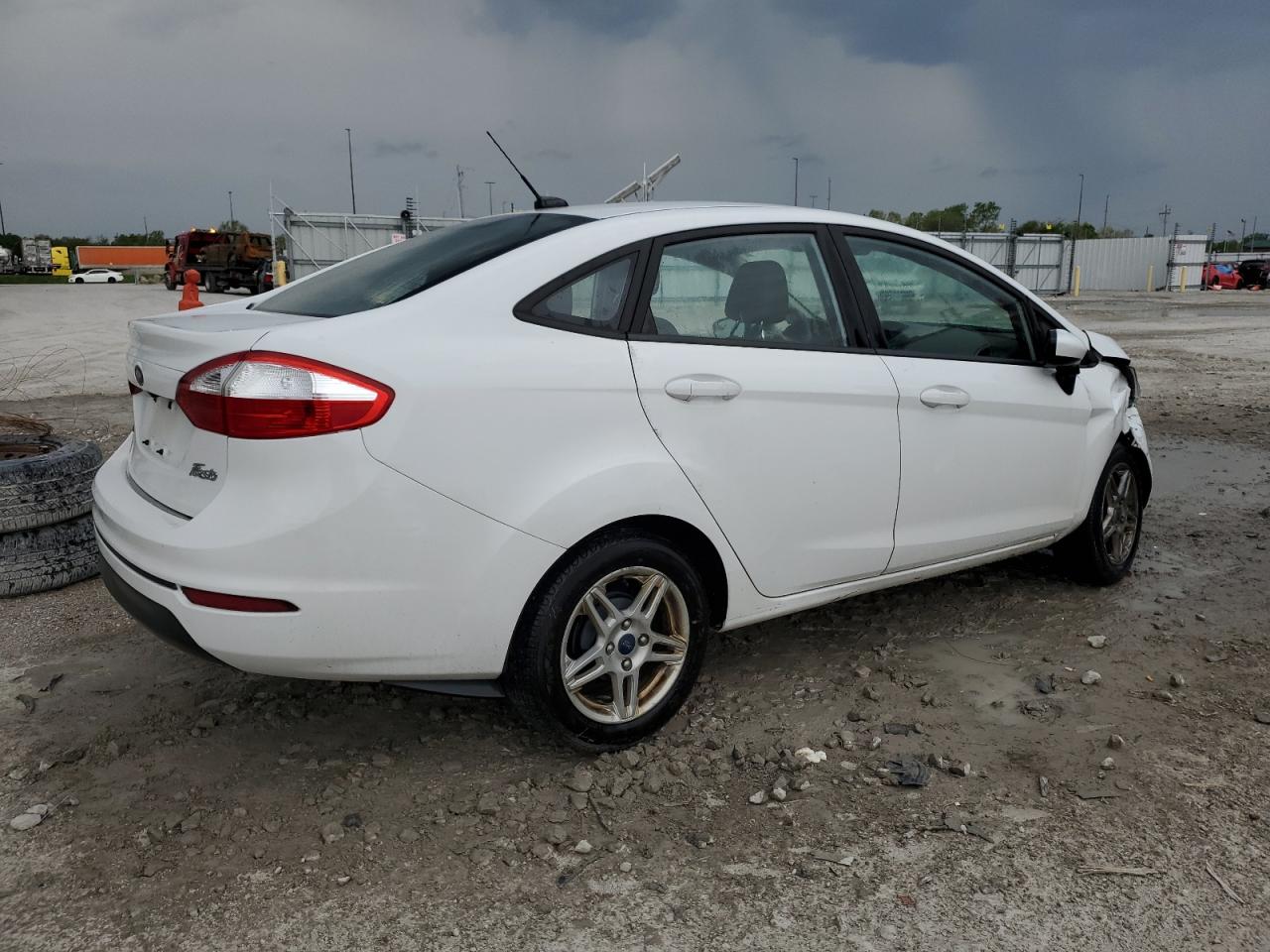 3FADP4BJ9KM129905 2019 Ford Fiesta Se