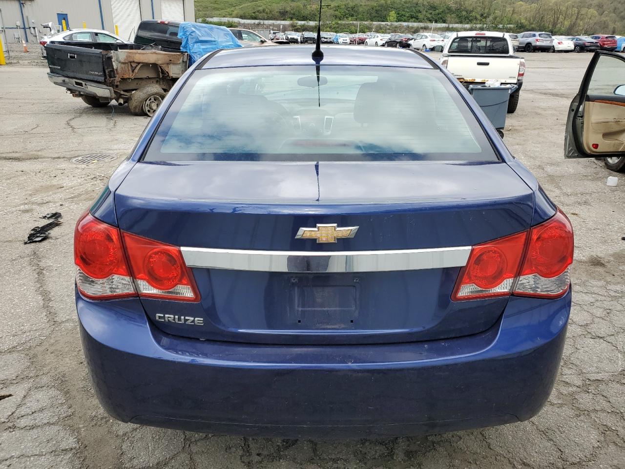 1G1PC5SH2C7271569 2012 Chevrolet Cruze Ls