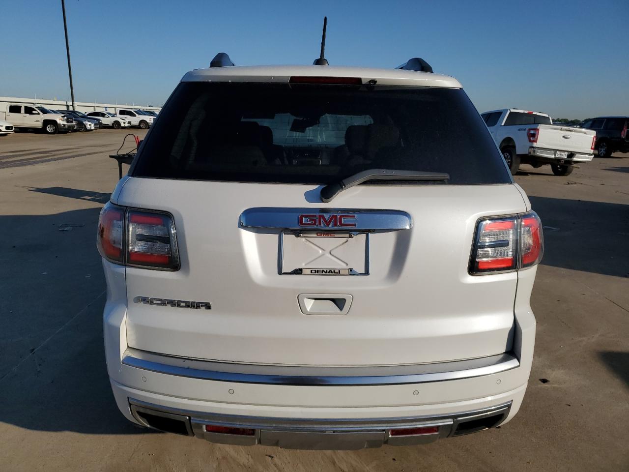 2016 GMC Acadia Denali vin: 1GKKRTKD7GJ121259