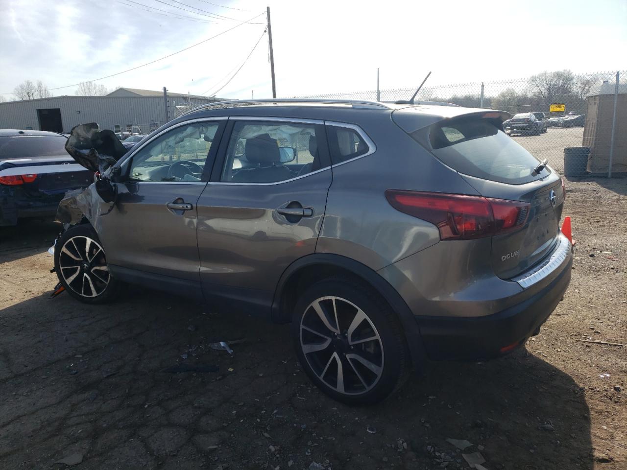 JN1BJ1CR0KW333260 2019 Nissan Rogue Sport S