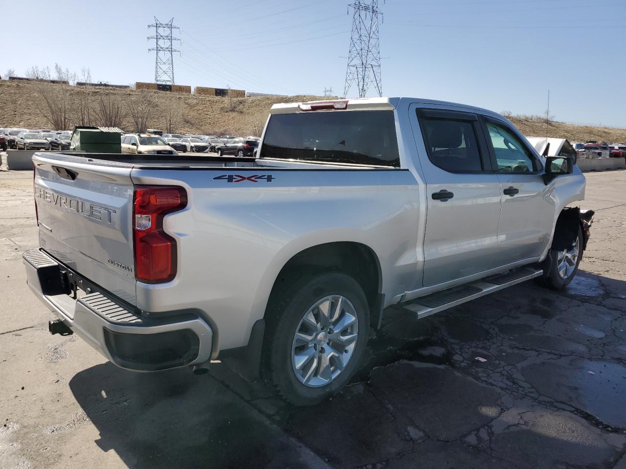 2022 Chevrolet Silverado Ltd K1500 Custom vin: 3GCPYBEK2NG181683