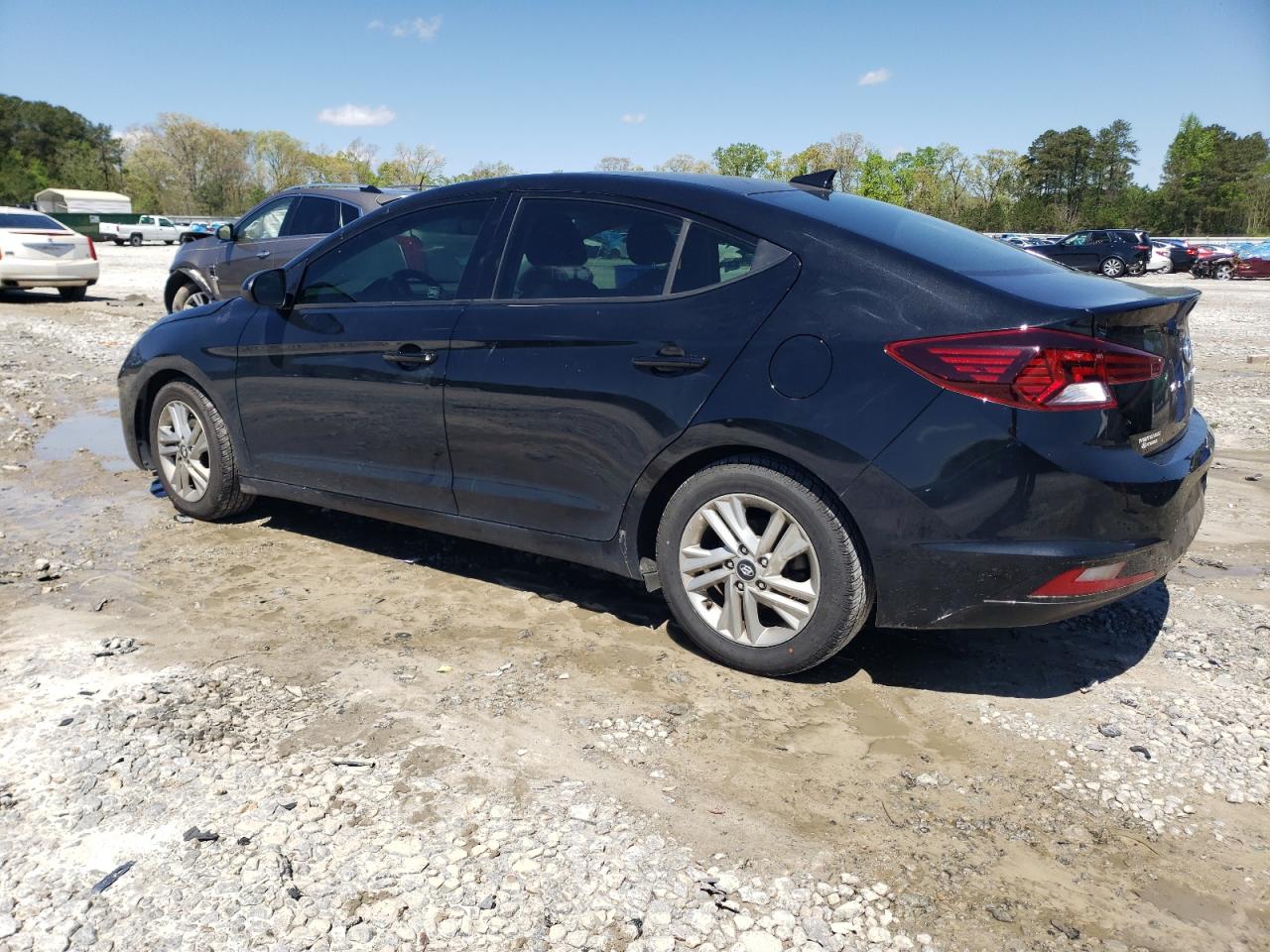 2020 Hyundai Elantra Sel vin: 5NPD84LF2LH566718