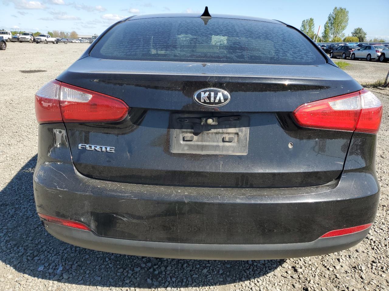 KNAFK4A62F5289826 2015 Kia Forte Lx