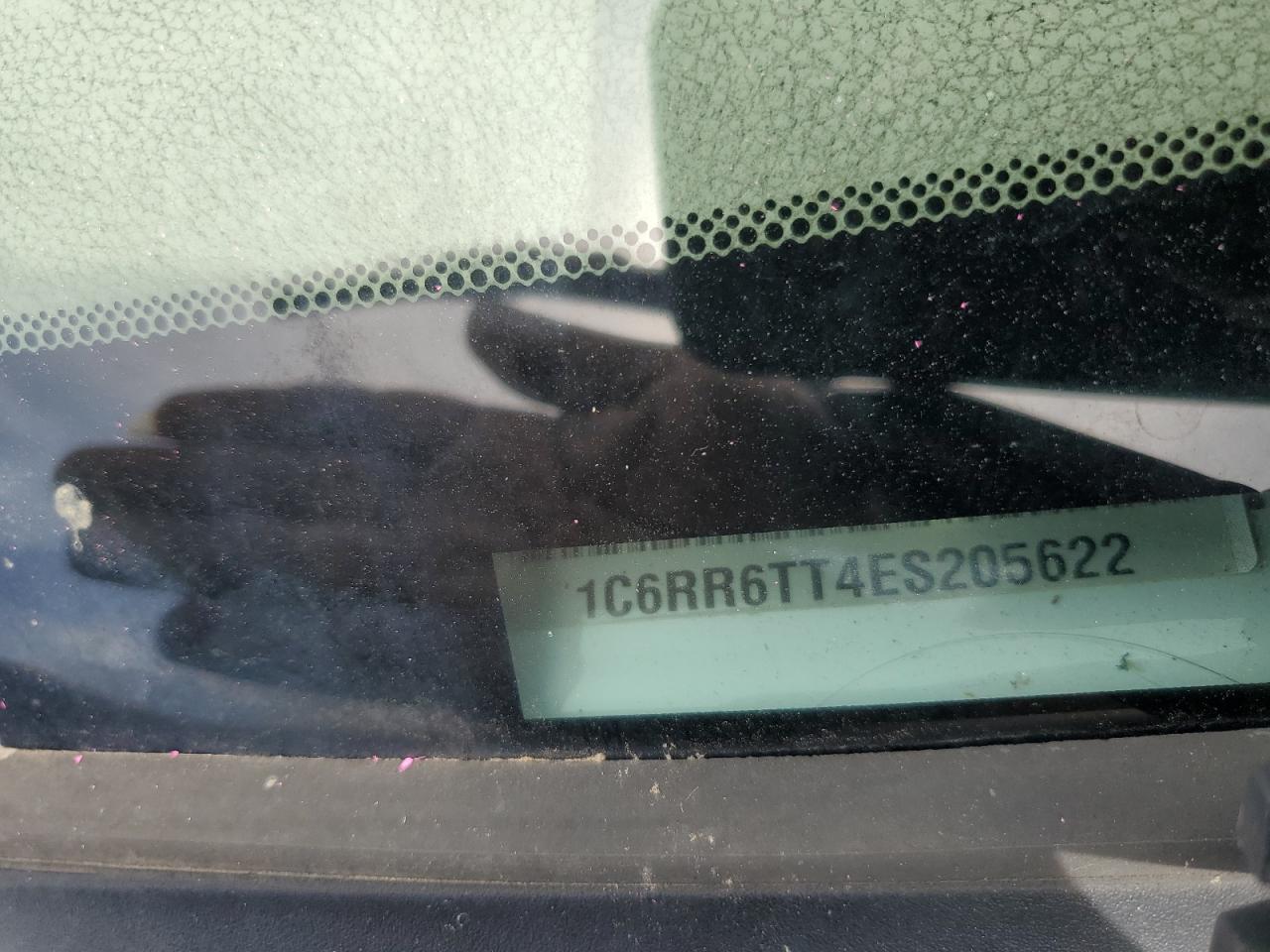 1C6RR6TT4ES205622 2014 Ram 1500 Slt