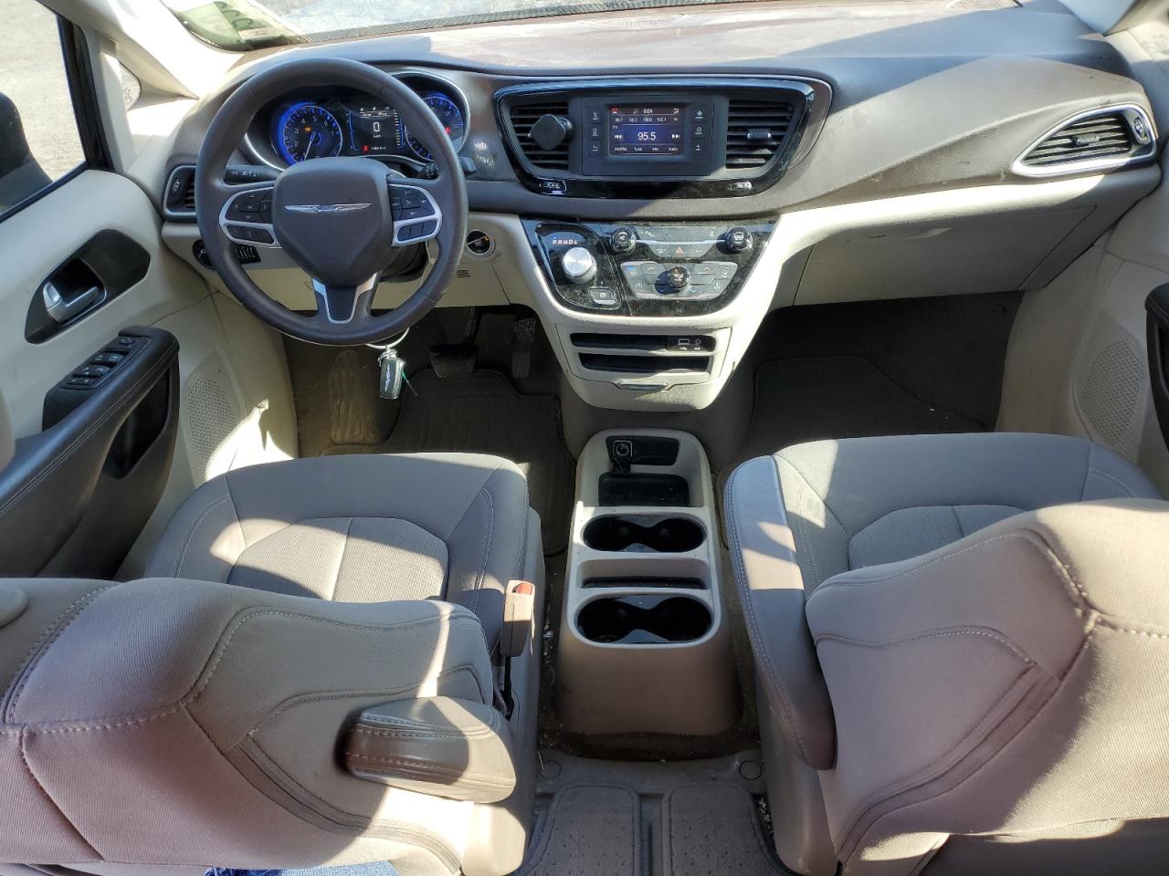 2017 Chrysler Pacifica Lx vin: 2C4RC1CG5HR502808