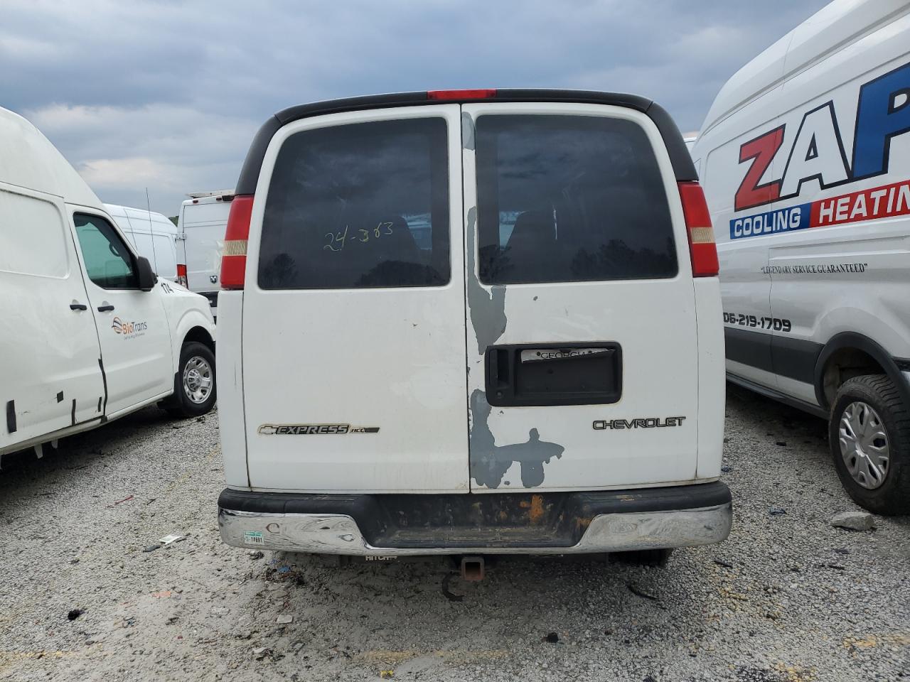 1GCHG35U341116045 2004 Chevrolet Express G3500