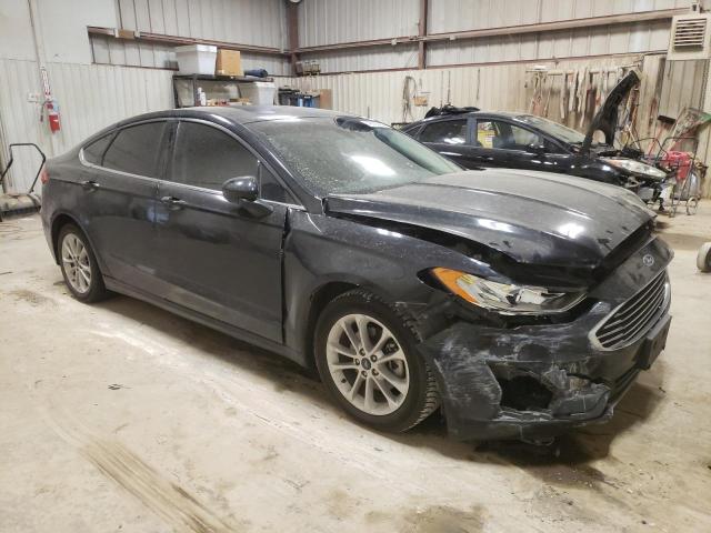 3FA6P0HD6LR168975 Ford Fusion SE 4