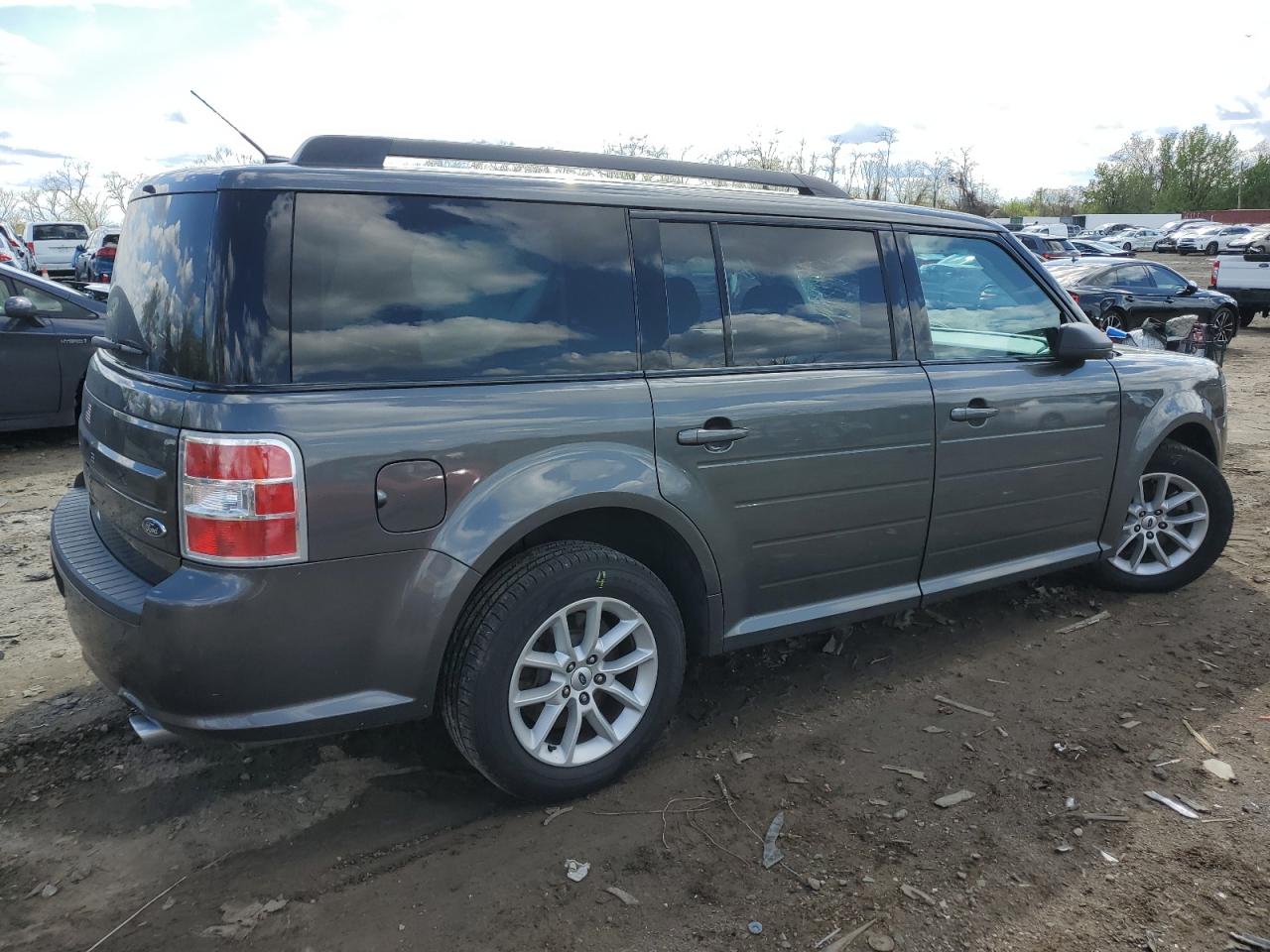 2FMGK5B82JBA19377 2018 Ford Flex Se