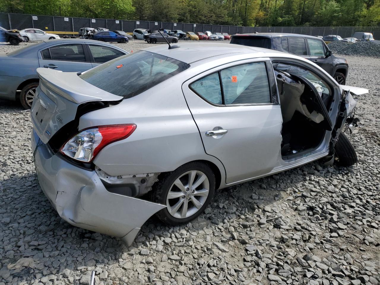 Lot #2500804179 2014 NISSAN VERSA S